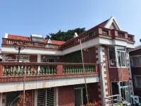 Juyuan Homestay (Quanzhou West Street Bell Tower Store) Hotels near Jingshan Cultural and Creative Park · Air-Raid Shelter 1977