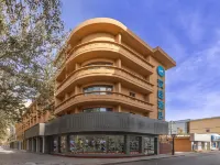 HanTing Hotel (Dunhuang Shazhou Night Market Municipal Square) Các khách sạn ở Dunhuang Airport/Dunhuang Railway Station