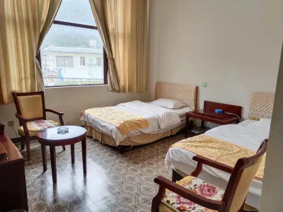 Huize Hongping Hotel Hotels near Daibu Station