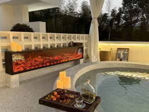 Jishe·Meet Lanshan Private Tang Hot Spring·Designer Homestay (Yunshang Grassland Resort)