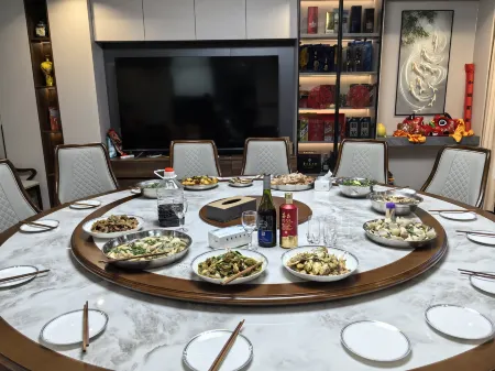 JinChuan Homestay Отели рядом с достопримечательностью «Wangfu Continent Seashore Tourism Center»