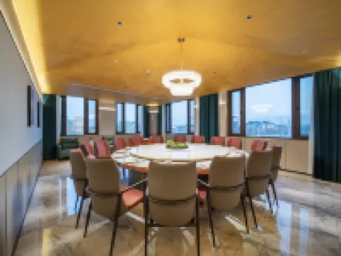 Xinyuan Nalati International Hotel Hotels in Xinyuan