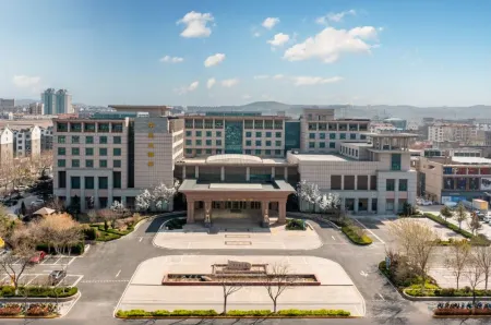 Penglai Huaxi Hotel Отели рядом с достопримечательностью «Haishi Park»