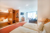 Waldesblick, Hotel-Restaurant Hotels in Hollnich