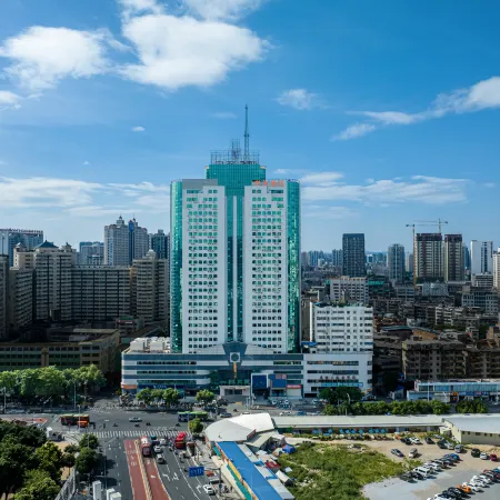 Yuesheng Hotel  (Nanning  Chaoyang Square  Railway station )