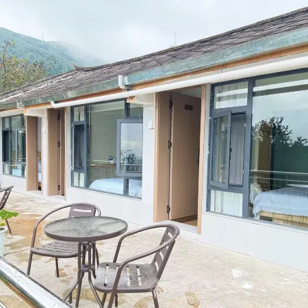 Banshan Huasu Scenic Inn · Yinghuagu