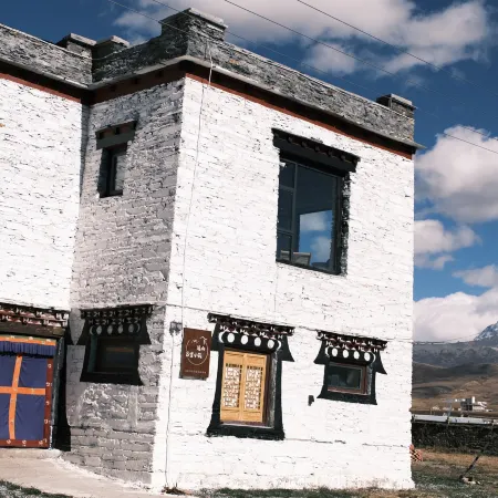 Yaoshan · Muxue Homestay (Tagong Grassland)