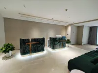 ALLIA Platinum Crystal Hotel (Chongqing Guanyinqiao Pedestrian Street Branch)