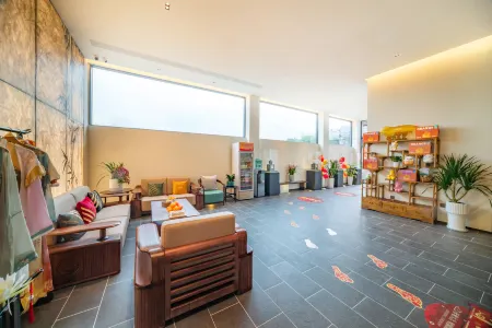 Ruyuan Homestay Hotel Отели рядом с достопримечательностью «Xilai Ancient Town»