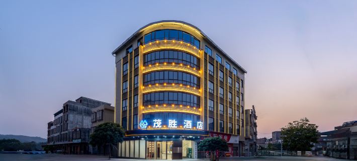 Lingshan Maosheng Hotel (Sanlong Town) Hotels in Lingshan
