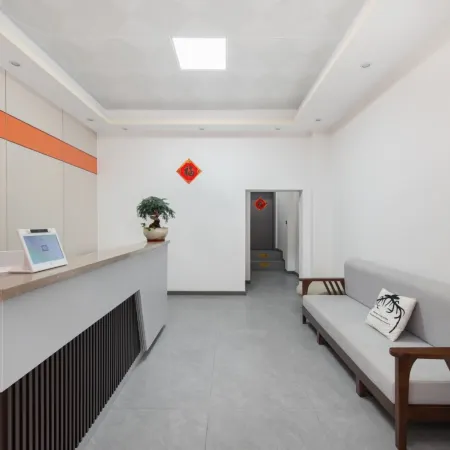 Junyi Hotel (Guilin High-Speed Railway North Station)