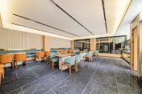 Starway Hotel (Linxia Bafang Thirteen Alleys) - Завтрак