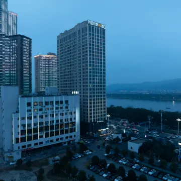 Ji Hotel Changsha IFC Xiangjiang Middle Road Metro Station Отели рядом с достопримечательностью «Orange Island»