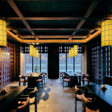Meru Hotel (Xinduqiao Style Town)