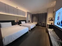 Daqing Yufeng Hotel (Sartu Xinmati Leisure Shopping Plaza)