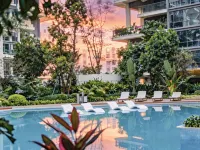 Ruili Punanna Homestay (Nongmo Lake Park) 루이리 호텔