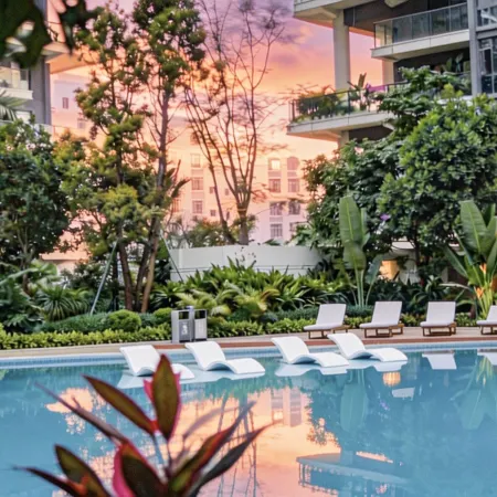 Ruili Punanna Homestay (Nongmo Lake Park)