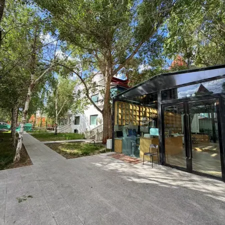 Yubai | Detached Courtyard Homestay (Burqin Sino-Russian Old Wharf Style Street)