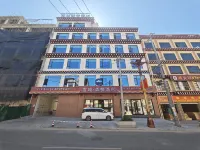 Homeinn Ripple Hotel （Ganzi xueyu senzan） - Mountain view
