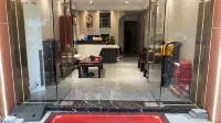 Fengyi Business Hotel - parking