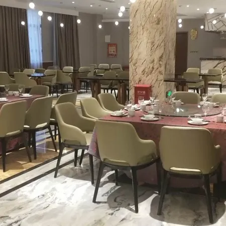 Jinhu Yang International Hotel