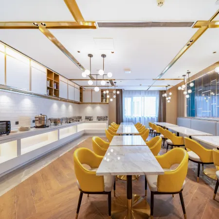 Paco Hotel (Guangzhou South Railway Station Panyu Changlong Branch) Отели рядом с достопримечательностью «Панью»