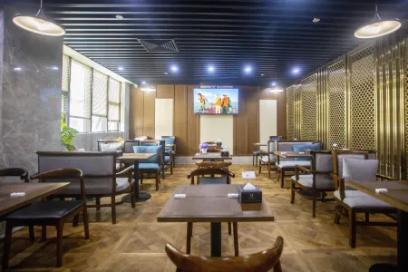 Junhui Hotel (Chongqing Shizhu the high-speed rail Store) Отели в г. Шичжу-Туцзяский автономный уезд