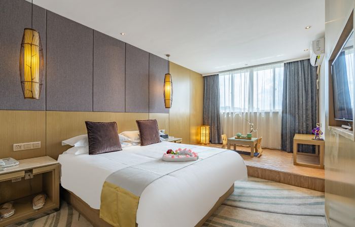 Gelin Luoman Fengqing Hotel