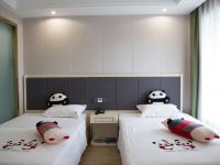 熊猫王子酒店(成都熊猫基地店) - 优选双床房
