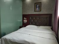 佳佳宾馆(贵阳小河区店) - 标准大床房