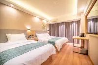 GreenTree Inn Express Hotel (Deyang Wenmiao Square) Hotels near Shengtang Mo'er Shopping Plaza