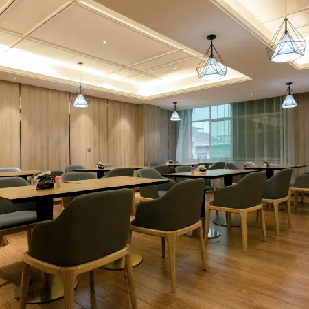 Molin Selection Hotel(Dao County Daozhou North Road)