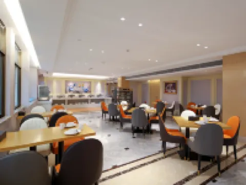 Vienna Hotel (Xilin Juding Culture and Art Center) Hotels in Xilin
