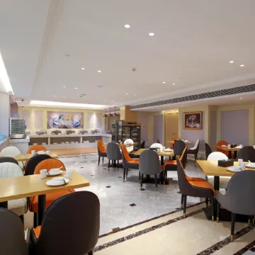 Vienna Hotel (Xilin Juding Culture and Art Center)