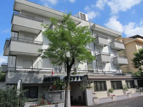 Hotel Betty Personal Style and Beach Village - Beach