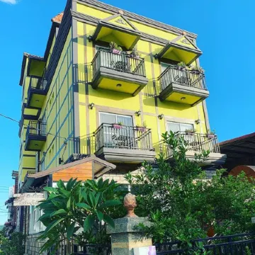 La Fleur BnB & Restaurant