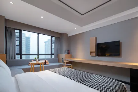 Changsha Boya  Hotel (IFS International Financial Center Wuyi Square)