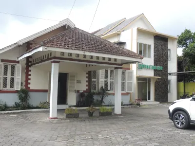 Wisma Tamu UKSW Hotel dekat Fakultas Dakwah UIN Salatiga
