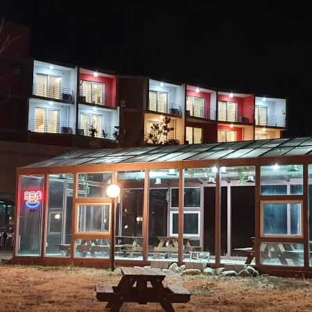 Wando Lumia Hotel & Resort Отели рядом с достопримечательностью «Чхонсандо»