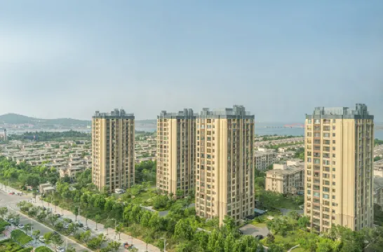 煙台龍湖假日飯店