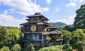 Zebao‘s Home Wabi-sabi The cherry falls  Hotel