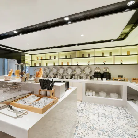 Echarm Hotel (Wuzhou Canghai Lake)