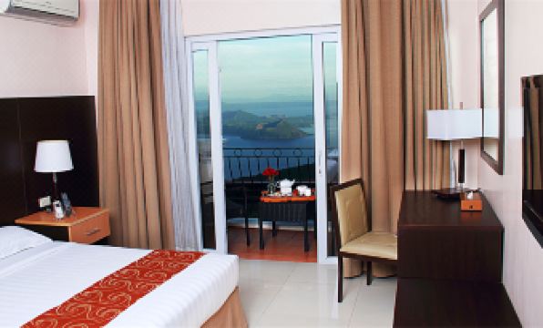 The Lake Hotel Tagaytay