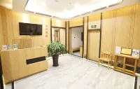 QINGDAO YITING INTELLECT HOTEL Hoteles cerca de Iglesia Protestante