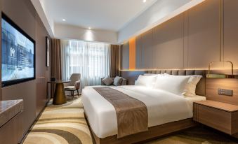 Meet the Vino Hotel (Pedestrian Street City Plaza)