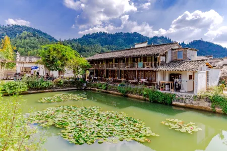 Xidi Kunlun International Hostel