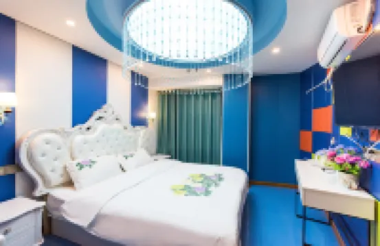 辰星主題酒店（鄭州火車站二七廣場地鐵站店）