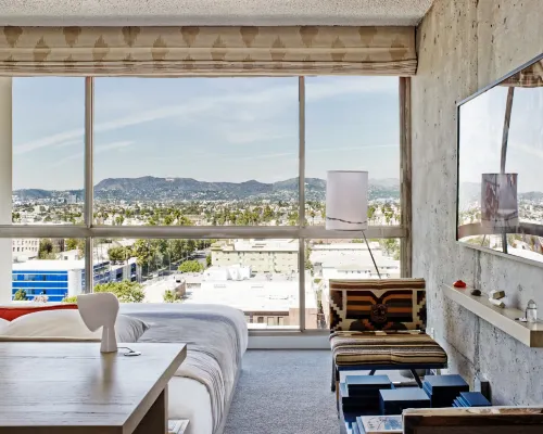 The LINE Hotel LA โรงแรมใกล้Wiltern Theatre