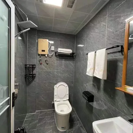 Longgong Business Hotel