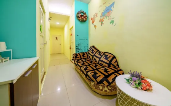 Silver Netherlands B&B Отели рядом с достопримечательностью «National Center for Traditional Arts»